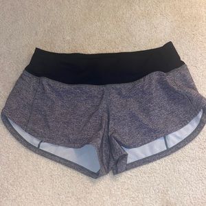 Grey Lululemon 2.5 inch speed up shorts